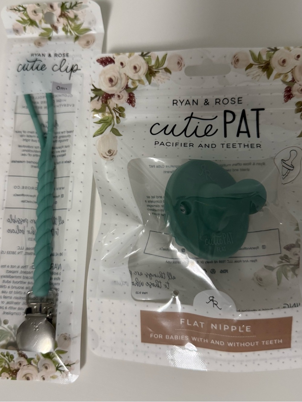 New Ryan & Rose CutiePAT Teether Pacifier in Seaglass with clip
